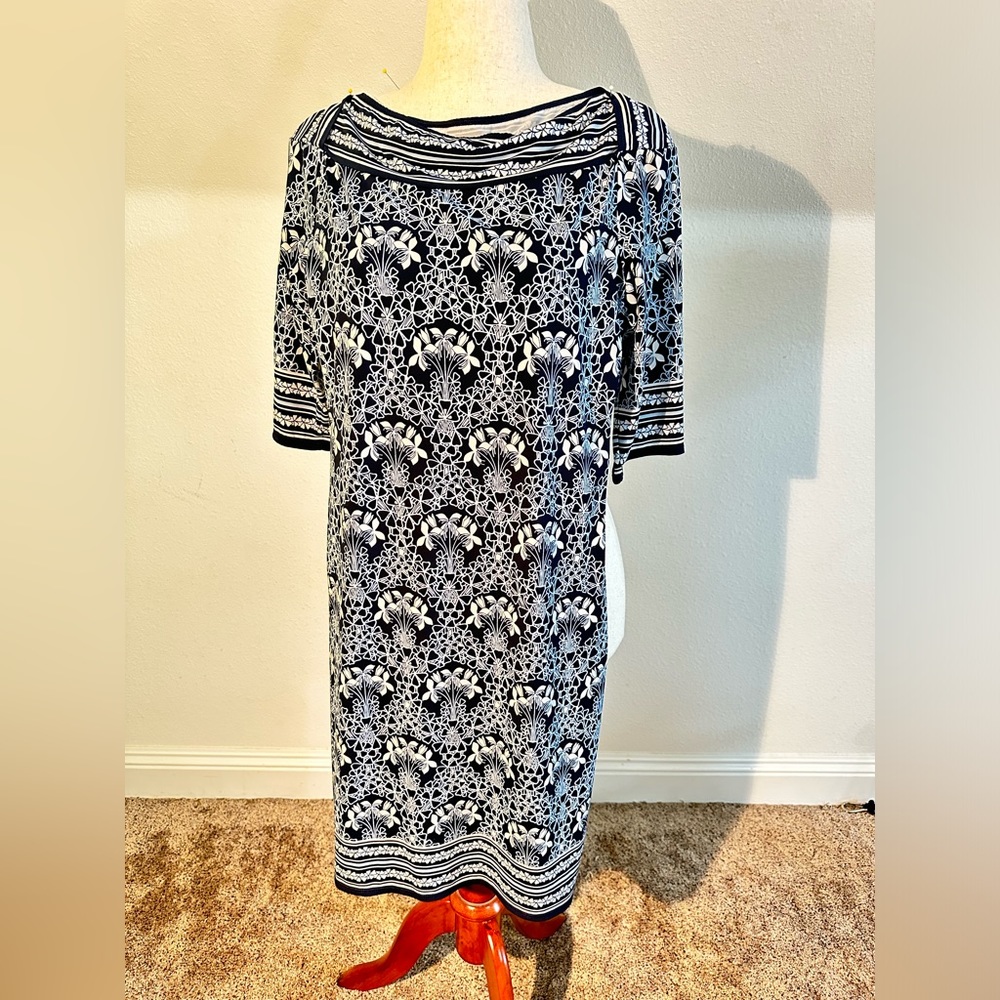 Max Studio Sz M  Navy/Blue/White print dress